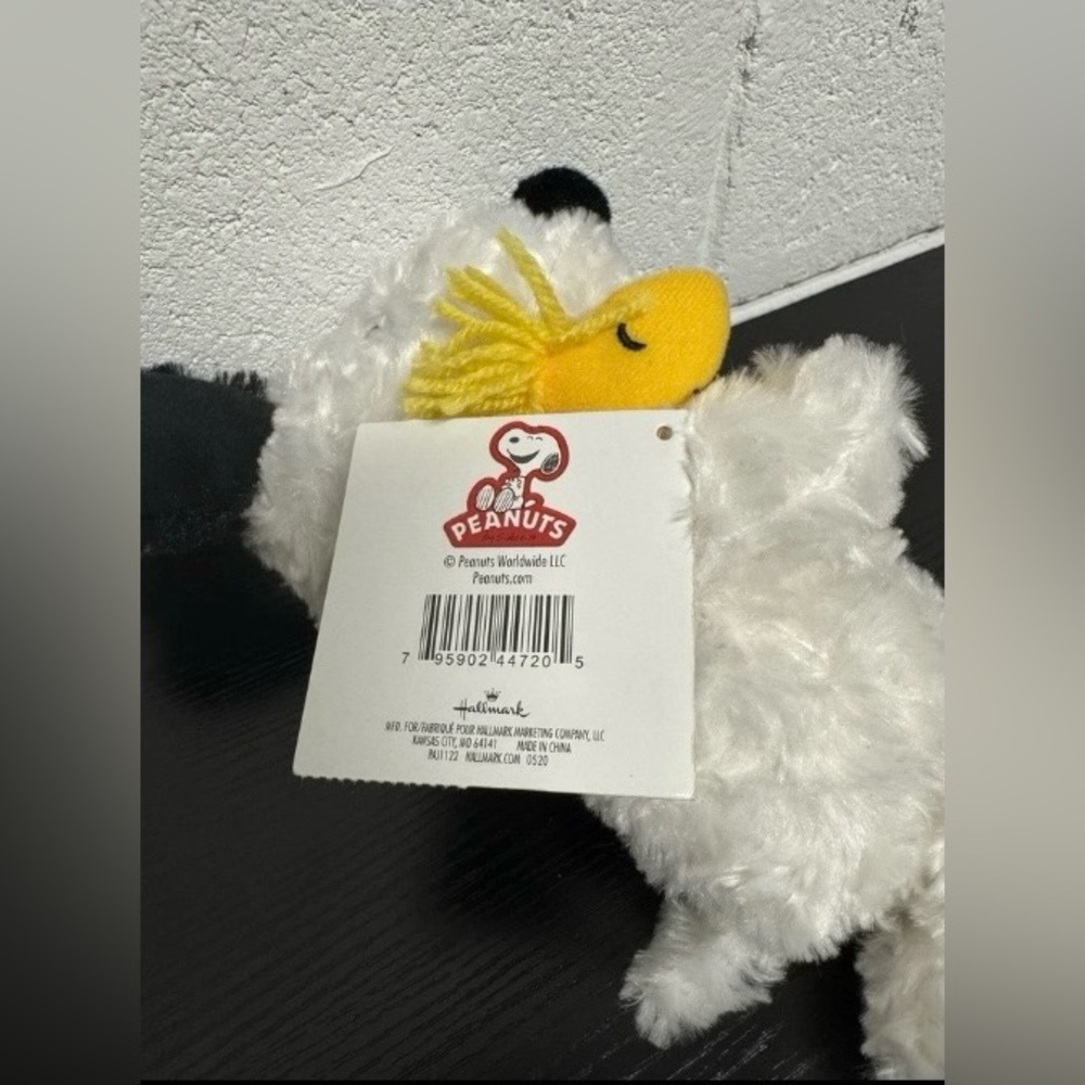 Hallmark Snoopy and Woodstock plush - Picture 5 of 5
